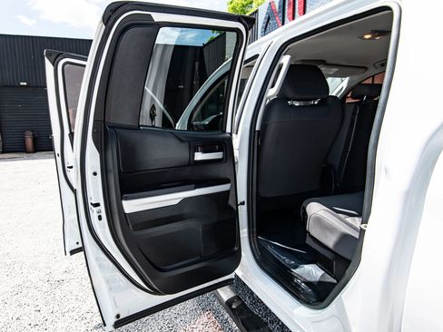 Used 2018 Toyota Tundra SR5 RWD image 31