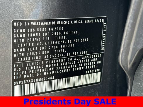 Used 2022 Volkswagen Tiguan SE image 30