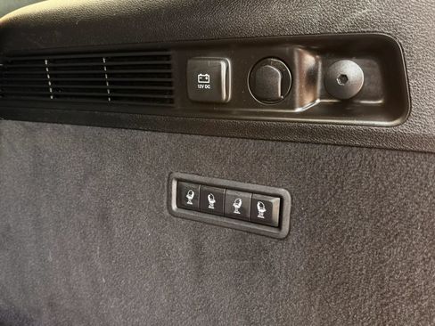Used 2022 Jeep Grand Wagoneer Series II AWD/4WD image 16