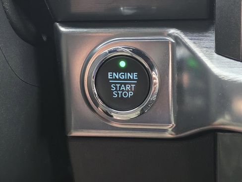 Used 2021 Ford F150 Lariat w/ Max Trailer Tow Package image 19