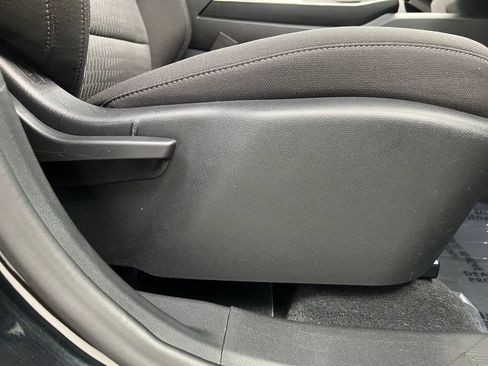 Used 2026 Chevrolet Equinox LT FWD image 29