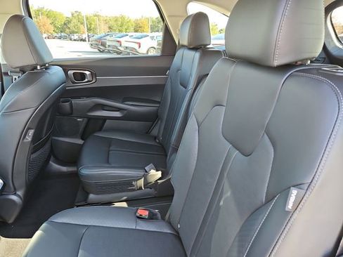 New 2026 Kia Sorento EX FWD image 12