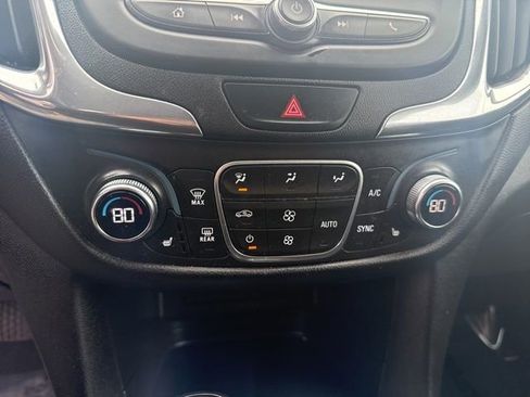 Used 2020 Chevrolet Equinox LT w/ Midnight Edition image 22