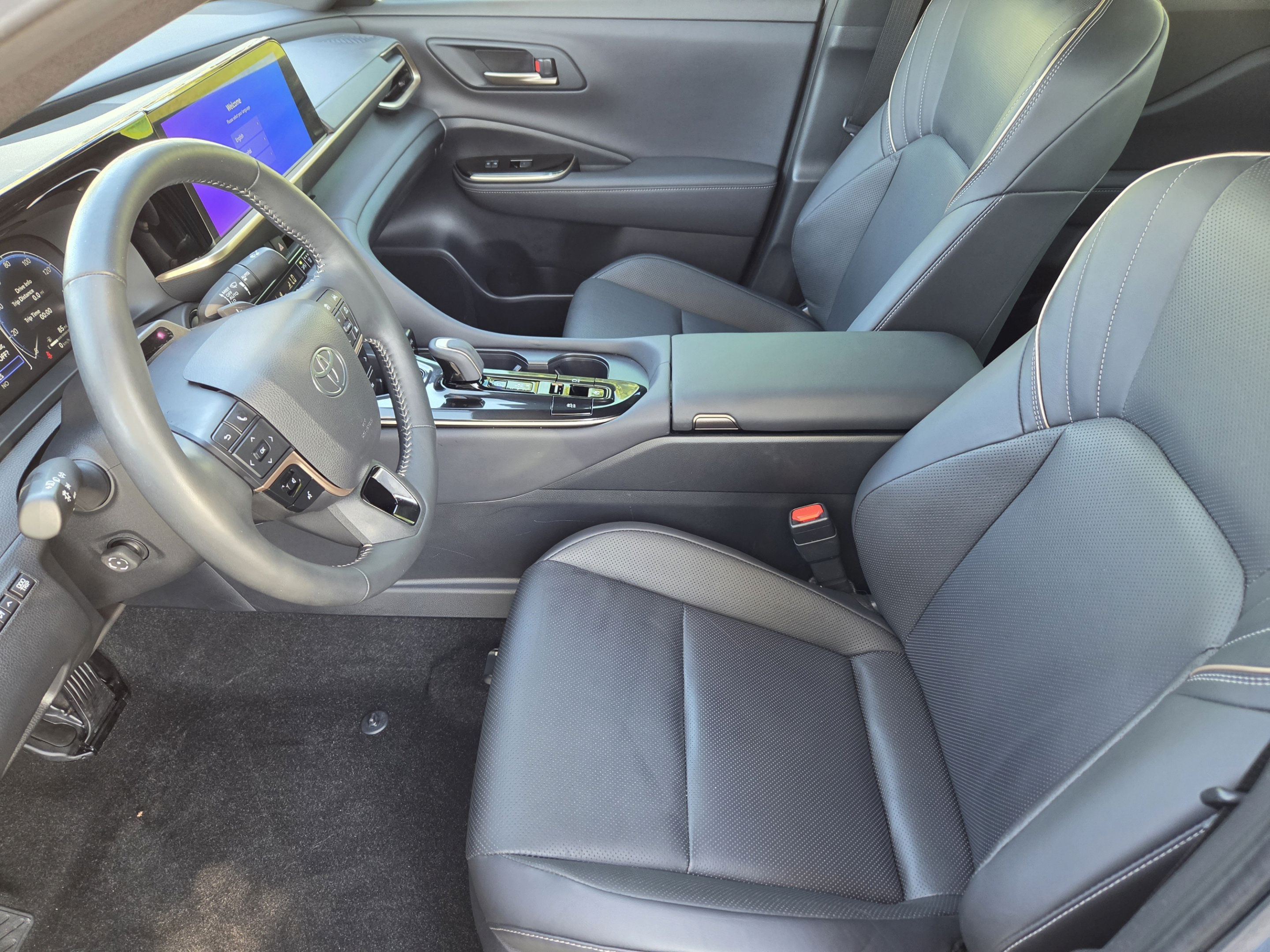 Used 2026 Toyota Crown Platinum AWD/4WD image 5