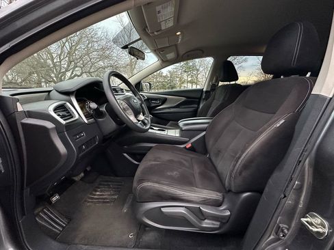 Used 2017 Nissan Murano S image 11