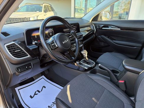 Certified 2024 Kia Seltos S image 29