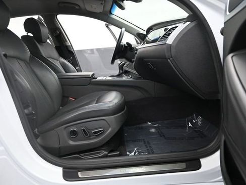 Used 2017 Genesis G80 3.8 RWD image 20