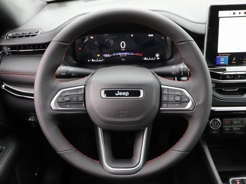 New 2023 Jeep Compass Trailhawk w/ Trailhawk Elite Group image 19