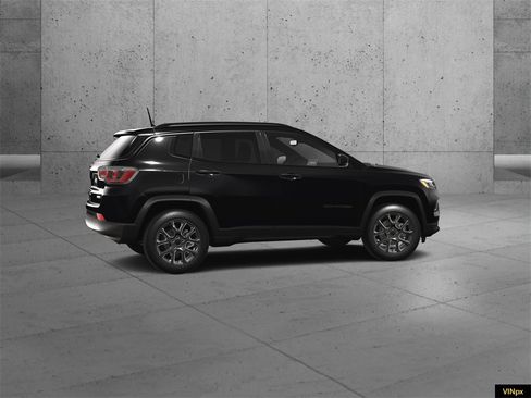 New 2026 Jeep Compass Latitude image 15