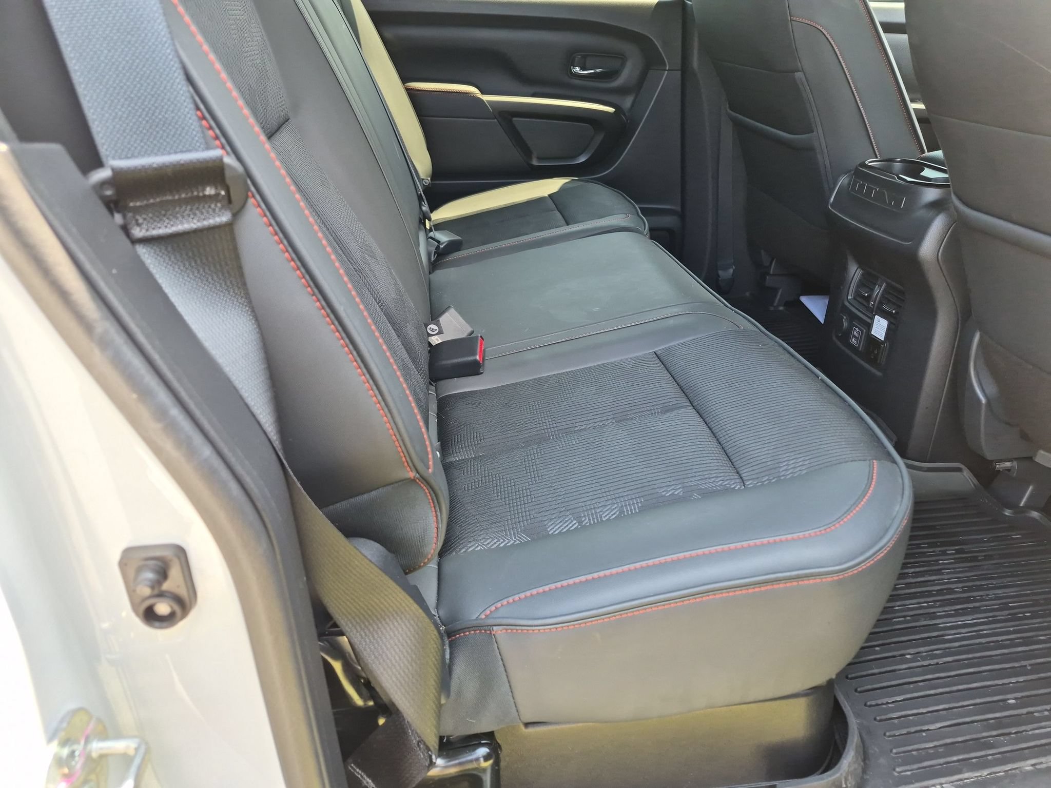 Used 2024 Nissan Titan PRO-4X w/ Off Road Protection Package AWD/4WD image 19