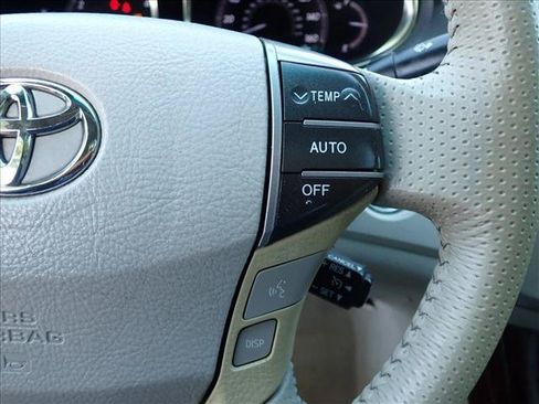 Used 2011 Toyota Avalon Limited FWD image 14