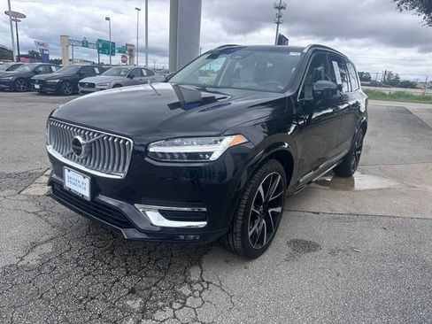 Certified 2023 Volvo XC90 B5 Plus w/ Protection Package Premier AWD/4WD image 3