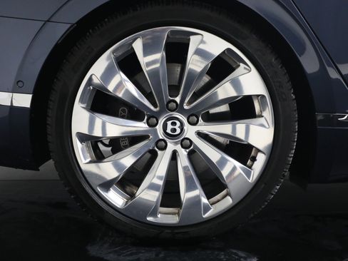Certified 2020 Bentley Flying Spur W12 image 12