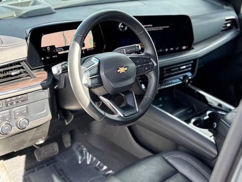 Used 2025 Chevrolet Tahoe LT AWD/4WD image 8