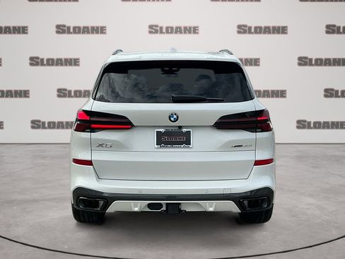 New 2026 BMW X5 xDrive40i w/ M Sport Package AWD/4WD image 4