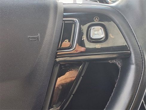 Certified 2022 Lincoln Corsair Reserve w/ Equipment Group 201A image 16