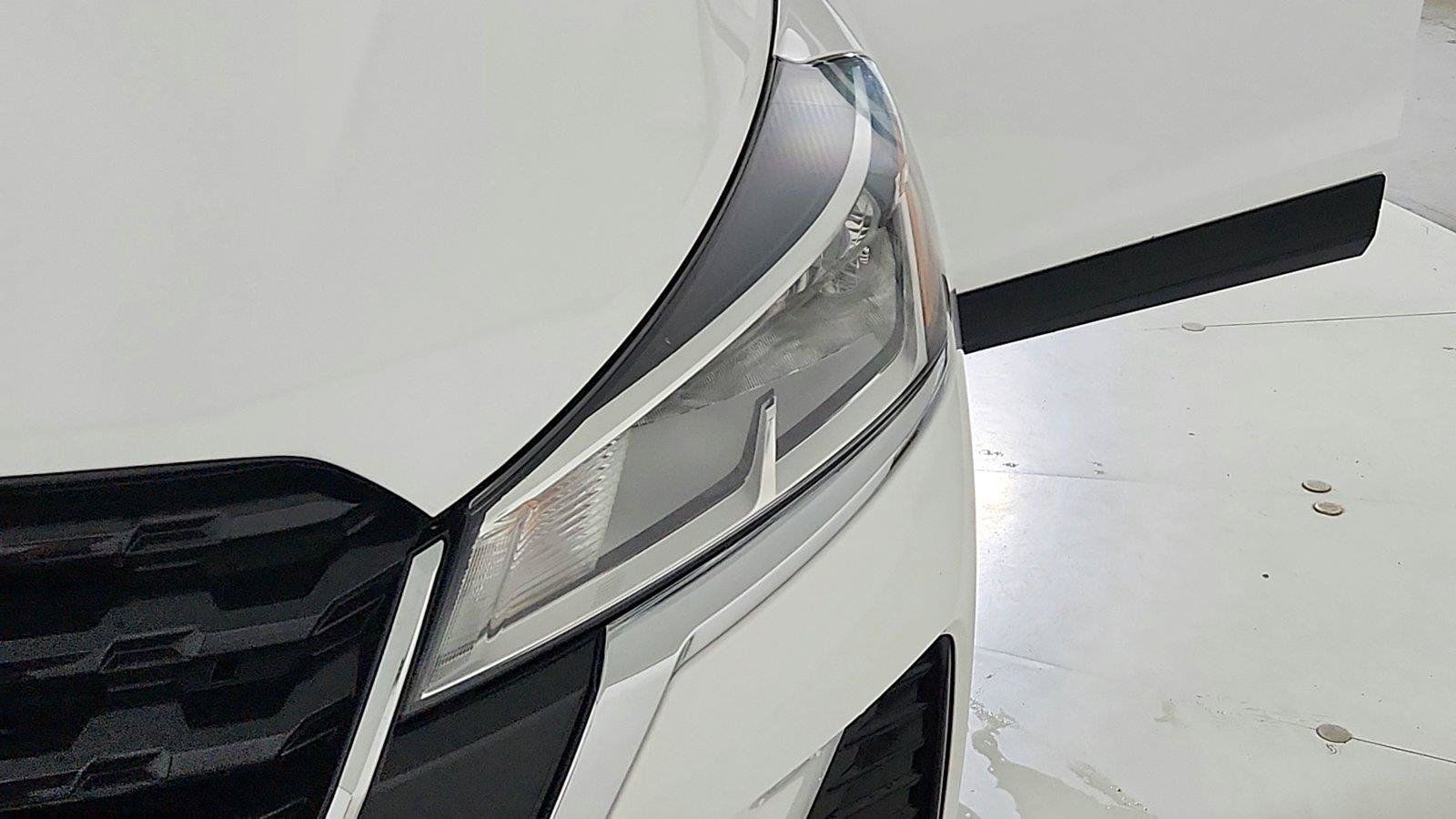 Used 2022 Nissan Kicks S FWD image 26