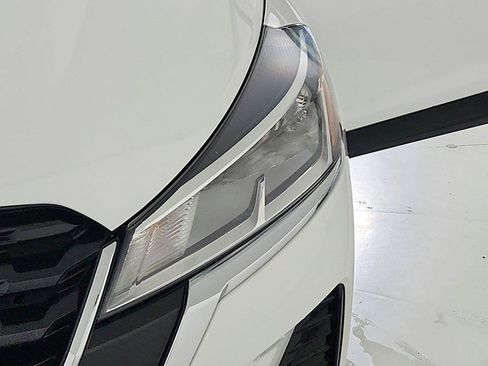 Used 2022 Nissan Kicks S FWD image 26