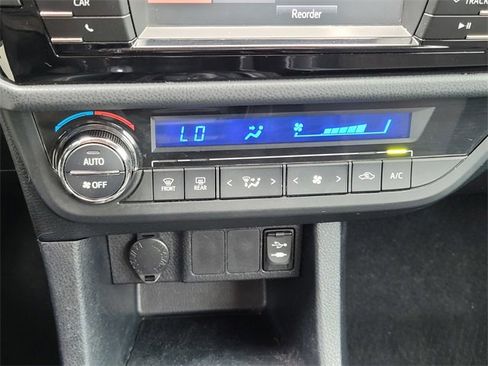 Used 2014 Toyota Corolla S image 20