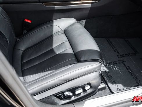 Used 2020 BMW 740i w/ Cold Weather Package RWD image 69
