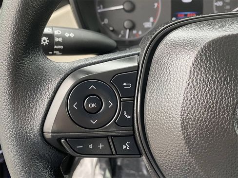 Certified 2025 Toyota Corolla LE image 25