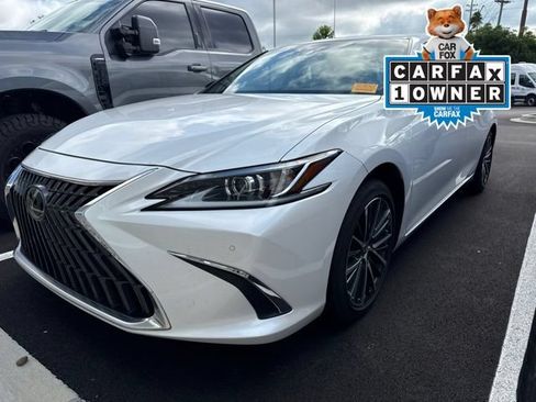 Used 2024 Lexus ES 350 w/ Premium Package FWD image 2
