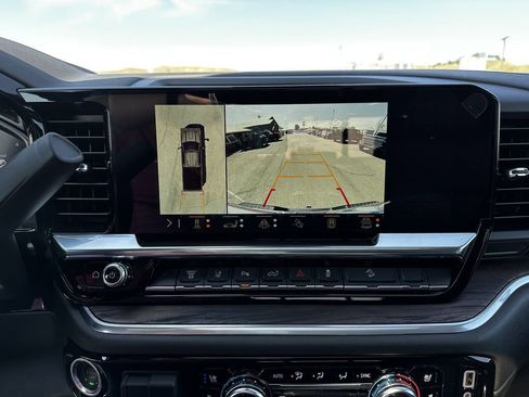 New 2025 GMC Sierra 2500 SLT w/ SLT Premium Package image 16