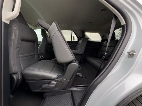 New 2026 Ford Explorer Active w/ Active Comfort Package image 26