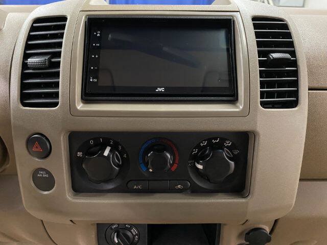 Used 2006 Nissan Frontier SE w/ (P01) Power Pkg AWD/4WD image 20
