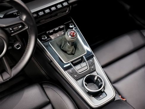 Used 2022 Porsche 911 Targa 4S image 19