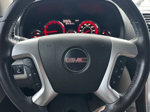 Used 2008 GMC Acadia SLT w/ Convenience Package image 21