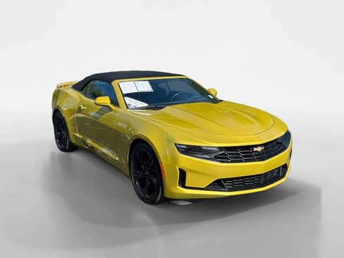 Used 2024 Chevrolet Camaro LT RWD image 2
