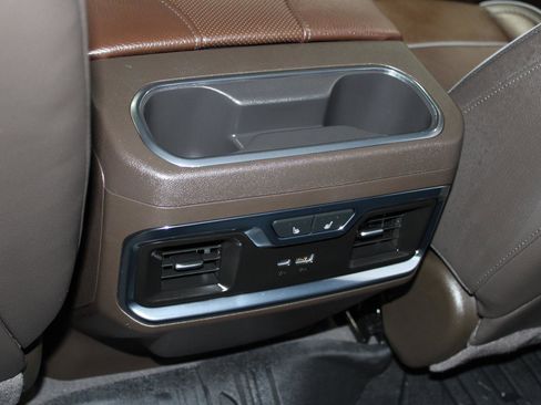 Used 2025 GMC Sierra 1500 Denali w/ Denali Reserve Package AWD/4WD image 23