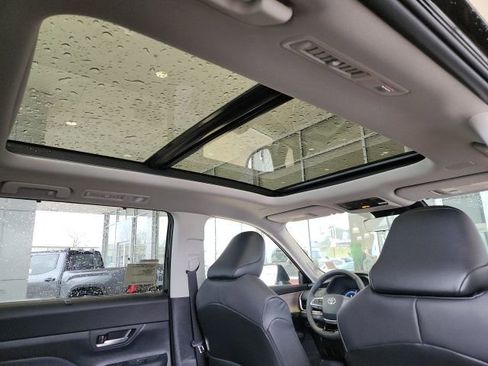 New 2026 Toyota Grand Highlander AWD image 26