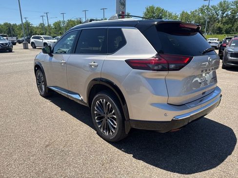 New 2026 Nissan Rogue Platinum w/ Platinum Premium Package AWD/4WD image 5