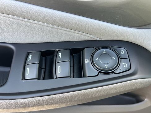 Used 2019 Chevrolet Traverse LT w/ LPO, Blackout Package image 23