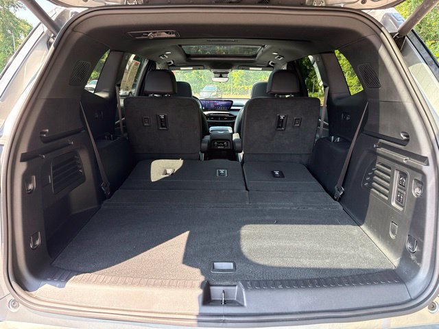Used 2026 Buick Enclave Avenir w/ Super Cruise Package FWD image 27