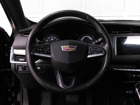 Used 2023 Cadillac XT4 Premium Luxury w/ Technology Package AWD/4WD image 33