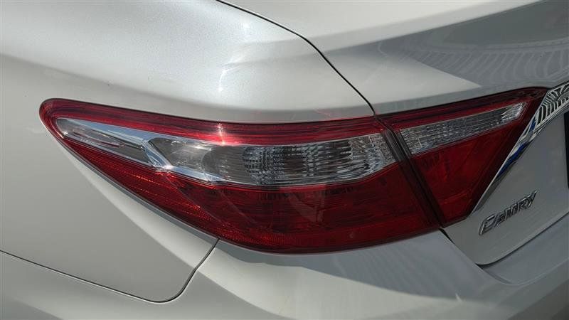 Used 2015 Toyota Camry XLE FWD image 13