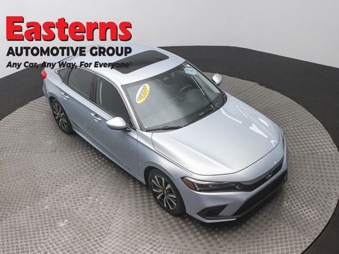 Used 2023 Honda Civic EX image 6