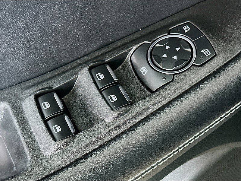 Used 2023 Ford Edge ST w/ Equipment Group 401A AWD/4WD image 19
