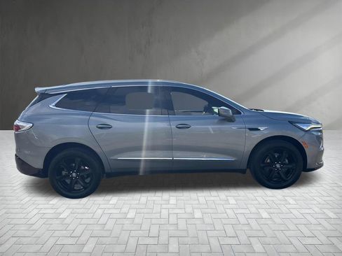 Used 2023 Buick Enclave Essence w/ Experience Buick Package image 7