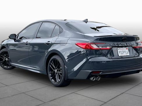 Used 2025 Toyota Camry SE w/ Convenience Package FWD image 11