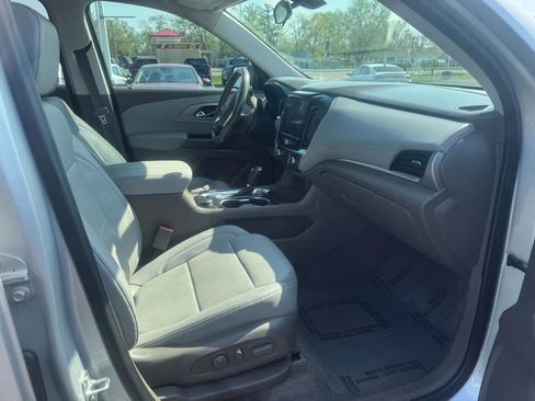 Used 2020 Chevrolet Traverse LT w/ LPO, Floor Liner Package image 23