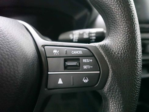 Certified 2023 Honda HR-V LX image 18