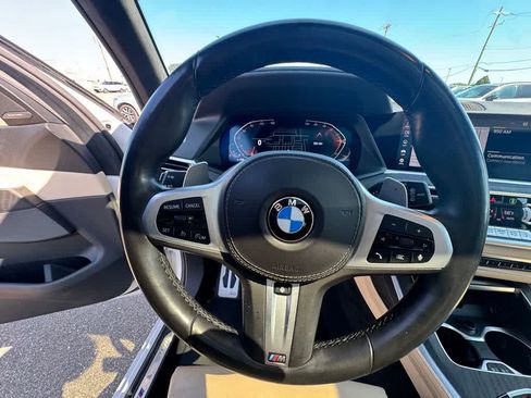 Used 2021 BMW X7 xDrive40i w/ M Sport Package AWD/4WD image 25