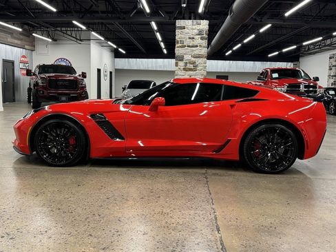 Used 2017 Chevrolet Corvette Z06 w/ Battery Protection Package RWD image 4