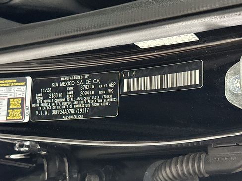 Used 2024 Kia Forte LXS FWD image 12