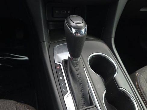 Used 2020 Chevrolet Equinox LT w/ LPO, Floor Liner Package image 14