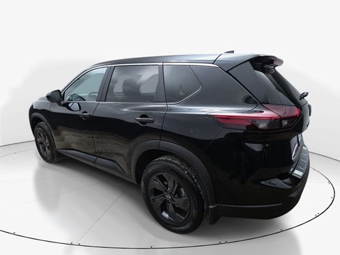 Used 2026 Nissan Rogue SV AWD/4WD image 6